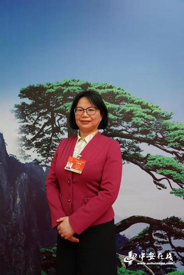 【兩會聲音】全國人大代表張榮珍：辦好社區(qū)養(yǎng)老服務綜合體 讓老年人在“家門口”養(yǎng)老(圖1)