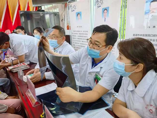 【我為群眾辦實事】關愛兒童守護健康 大型專題義診在行動(圖5)