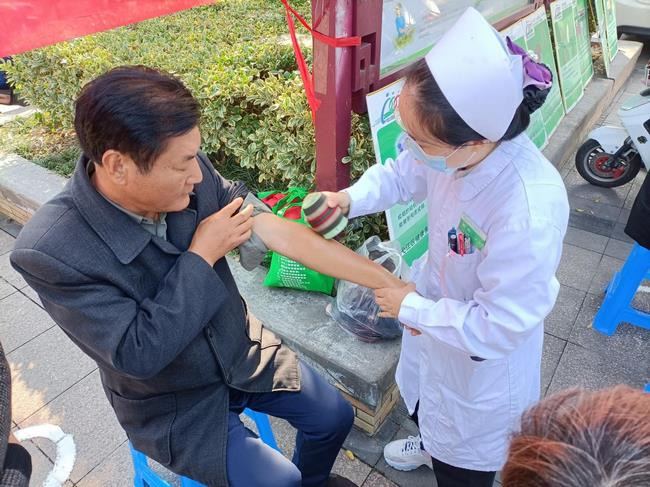 警惕卒中癥狀，盡早識別救治——我院腦病科開展世界卒中日健康義診(圖4)