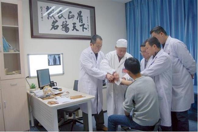 全國最佳！安徽中醫(yī)藥高等專科學校附屬醫(yī)院（蕪湖市中醫(yī)醫(yī)院）骨傷科榮登“國榜”                                       十大亞?？聘哔|量打造中醫(yī)醫(yī)療區(qū)域中心(圖2)