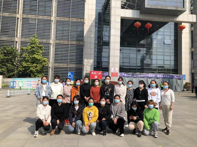 【醫(yī)心抗疫】我院護(hù)理部緊急組建核酸采集隊(duì)支援繁昌區(qū)核酸檢測(cè)(圖1)