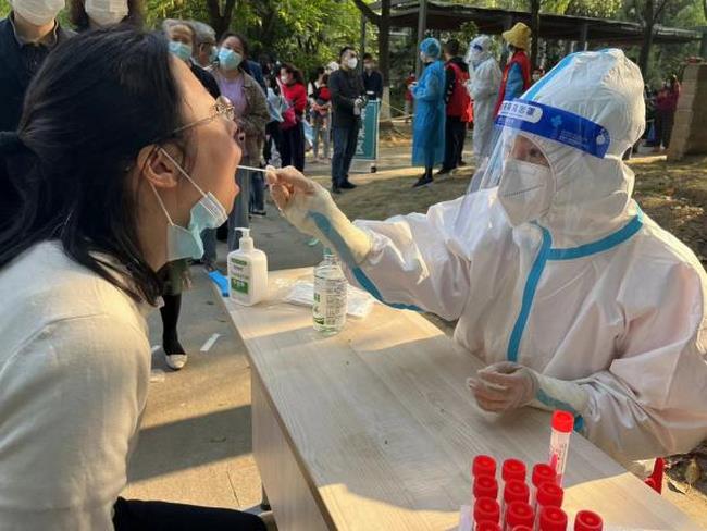 這不是一個人的戰(zhàn)役，平凡的崗位不平凡的事 ——記疫情下奮斗的呼吸人(圖9)