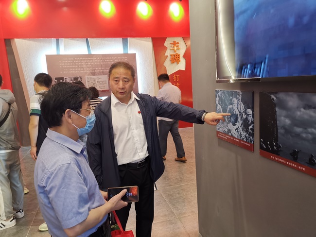 內(nèi)八內(nèi)九支部赴板子磯渡江戰(zhàn)役紀(jì)念館開展主題黨日活動(dòng)(圖3)