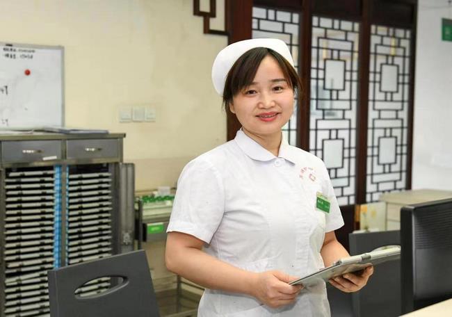 “既然選擇，就要做到最好” ——記蕪湖市中醫(yī)醫(yī)院推拿科主管護師楊小榮(圖1)