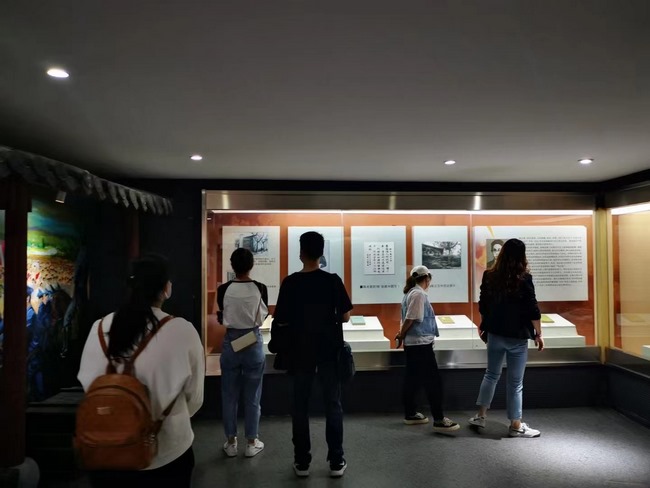 瞻仰革命英烈 傳承紅色基因 ——內(nèi)四支部“祭英烈”主題黨日活動紀(jì)實(shí)(圖5)