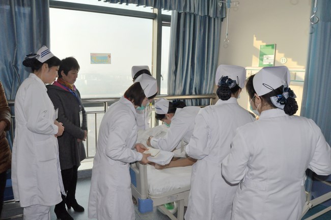 國(guó)家中醫(yī)藥管理局大型中醫(yī)醫(yī)院巡查組專家來院開展巡查(二)(圖8)