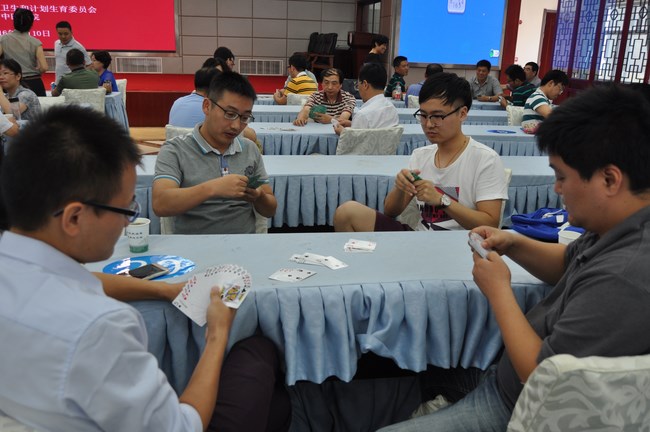 市衛(wèi)生計生系統(tǒng)第十屆職工運動會 撲克牌（慣蛋）比賽在我院隆重舉行(圖4)