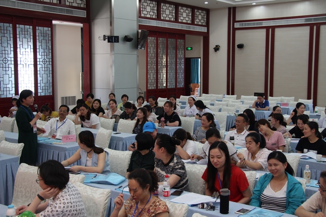 民主決策，科學(xué)管理——各代表團(tuán)分組討論(圖4)