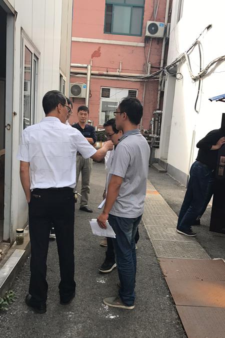 安全意識在心中 安全生產在手中——總務處開展節(jié)前安全生產大排查(圖6)