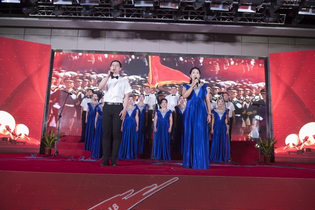 薪傳甲子 筑夢遠(yuǎn)航――我院舉辦院慶60周年文藝演出(圖3)