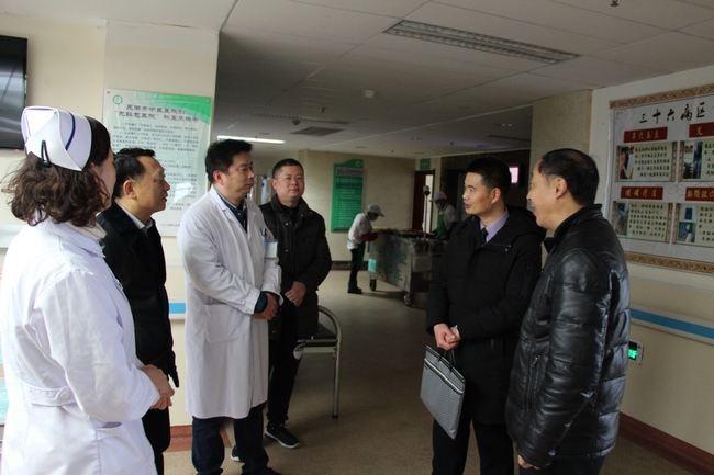 節(jié)前市衛(wèi)計委副主任王少華一行調(diào)研卒中、胸痛等五大中心建設情況(圖4)