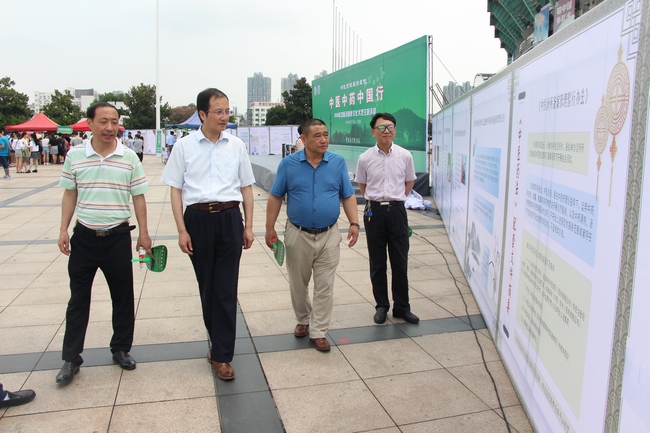 我院正式被命名為蕪湖市“法律六進”示范點(圖3)