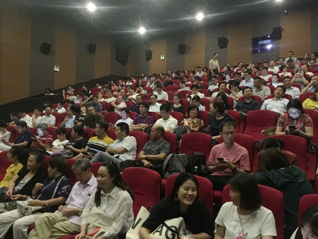 不忘初心、牢記使命——我院組織黨員干部觀看廉政教育電影《黑金危機(jī)》(圖2)