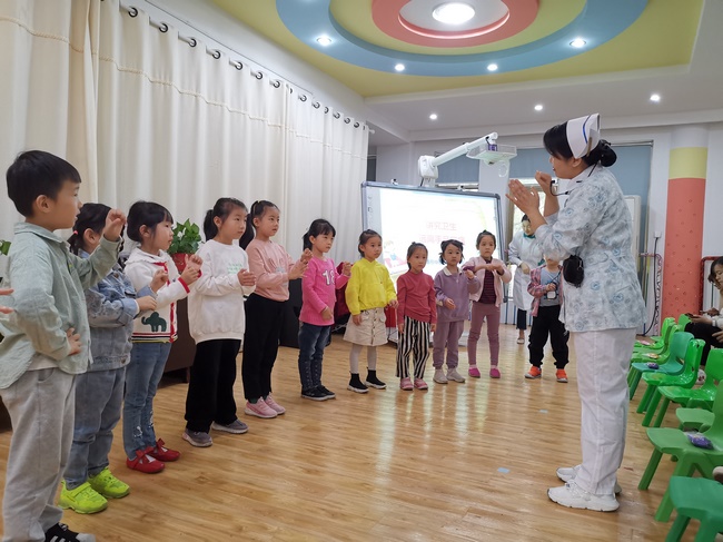 蕪湖市中醫(yī)院兒科專家健康講座進(jìn)校園(圖4)