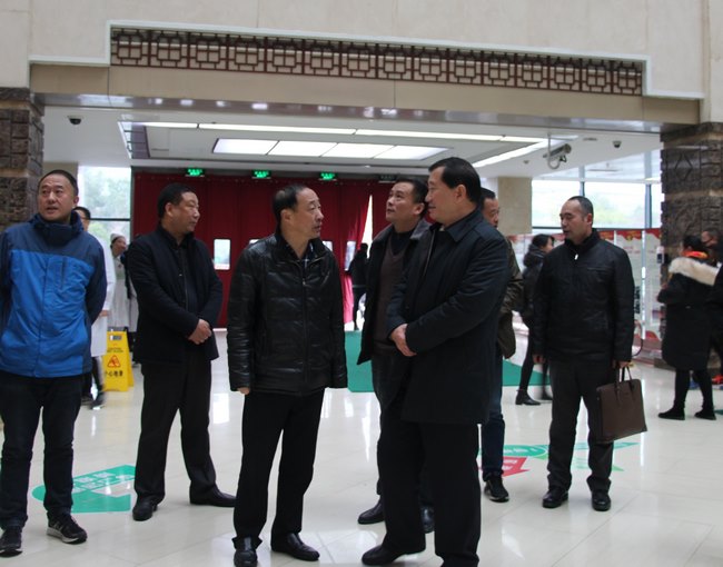 副市長桑寶慶一行來我院檢查指導(dǎo)雙擁政策落實(shí)工作(圖1)