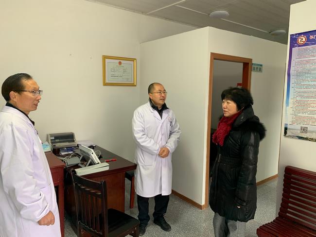 情系駐村醫(yī)生 助力脫貧攻堅——市衛(wèi)健委、市中醫(yī)院領(lǐng)導帶隊慰問我市“百醫(yī)駐村”醫(yī)生(圖12)