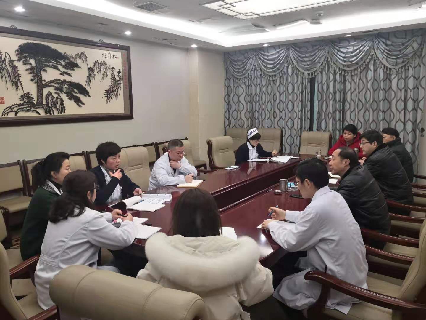 落實決策部署 堅定信心決心——我院召開新型冠狀病毒感染的肺炎防控工作第三次調(diào)度會(圖4)