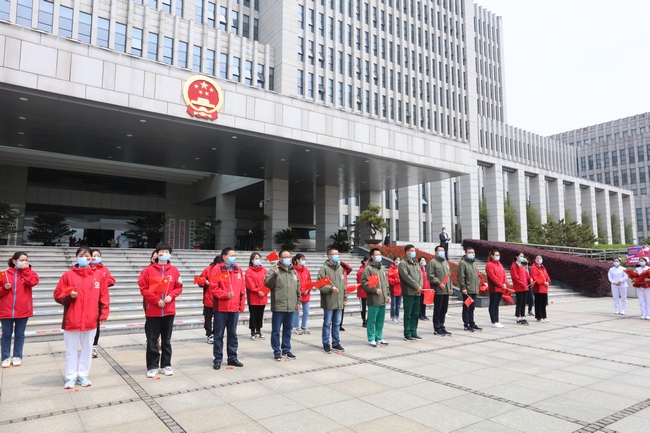 山河無(wú)恙 英雄凱旋——蕪湖市中醫(yī)醫(yī)院援助湖北醫(yī)療隊(duì)員全部凱旋(圖3)