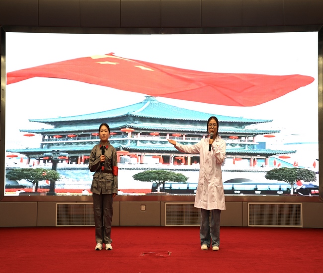 2《穿越百年的對(duì)話，奮斗正青春》 (復(fù)制).jpg