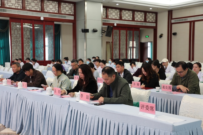 評委 (Copy).JPG